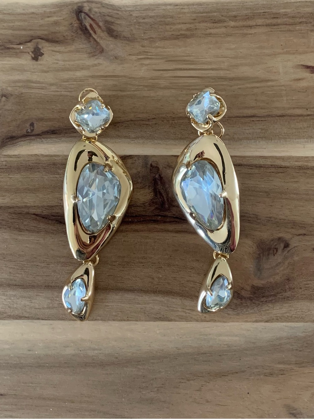 Winx crystals drop earrings NWOT